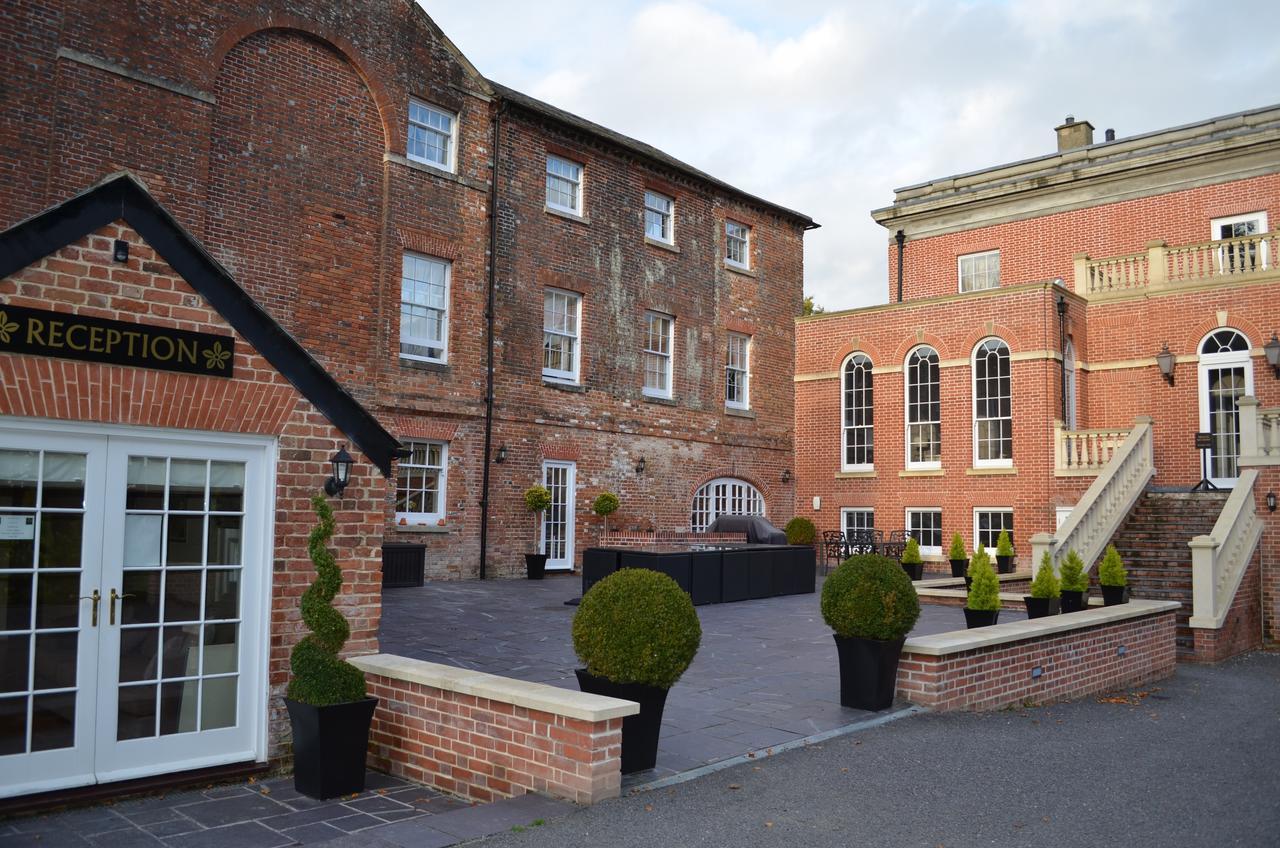 The West Wing At Everleigh Manor Hotel ภายนอก รูปภาพ